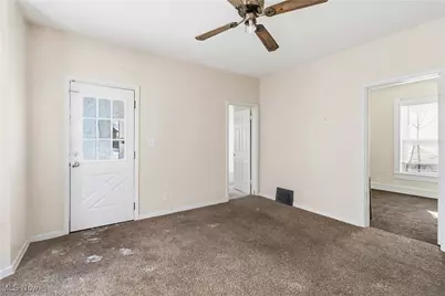 444 W 13th Street, Lorain, OH 44052 - Photo 7