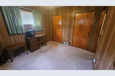 204 Grandview Avenue, Tiltonsville, OH 43963 - Photo 33