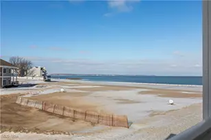 3053 N Beach Towne Ct, Port Clinton, OH 43452 - Photo 23