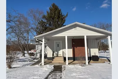 2747 Barclay Messerly Road, Worthington, OH 44470 - Photo 5