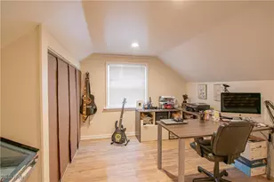 2370 Schubert St, Cuyahoga Falls, OH 44221 - Photo 15