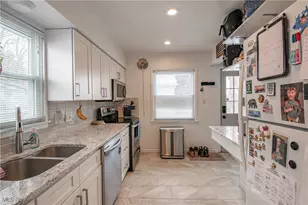 2370 Schubert St, Cuyahoga Falls, OH 44221 - Photo 7