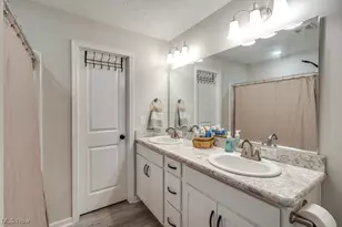 5381 Robinhood Dr, Willoughby, OH 44094 - Photo 19