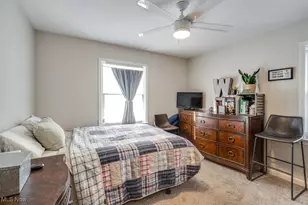 5381 Robinhood Dr, Willoughby, OH 44094 - Photo 17