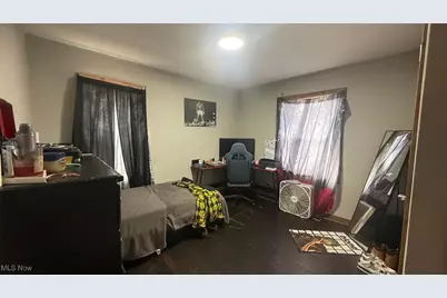 15522 Turney Road, Maple Heights, OH 44137 - Photo 9