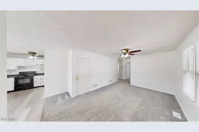 383 McKinley Avenue SW, Canton, OH 44647 - Photo 3