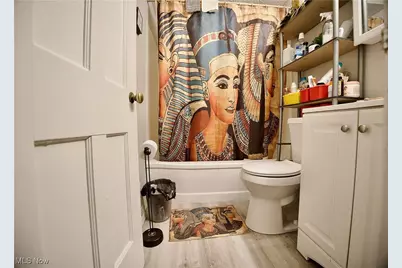 18717 Waterbury Avenue, Maple Heights, OH 44137 - Photo 9