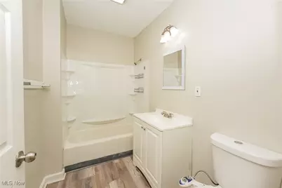2091 W 100th Street, Loveland, OH 44102 - Photo 9