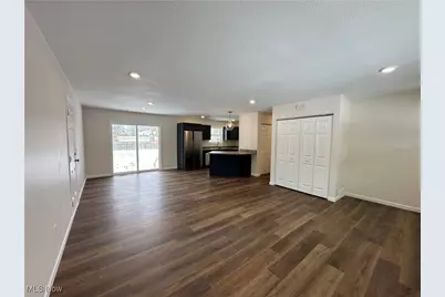 1275 S Meridian Road, Youngstown, OH 44511 - Photo 5