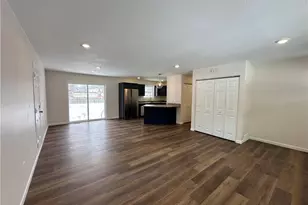 1275 S Meridian Rd, Youngstown, OH 44511 - Photo 5