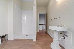 5901 Market Ave N, Canton, OH 44721 - Photo 27