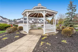 135 Sand Ct, Fairlawn, OH 44333 - Photo 23