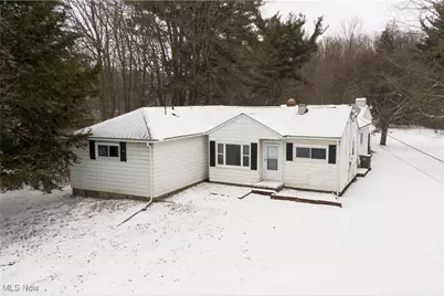 3240 Oak Street Extension, Youngstown, OH 44505 - Photo 1