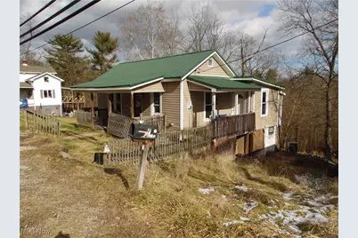 718 Cisler Drive, Marietta, OH 45750 - Photo 1