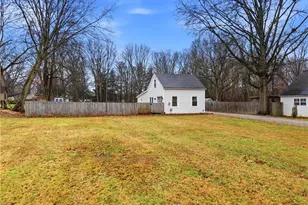 2066 King Dr, Stow, OH 44224 - Photo 1
