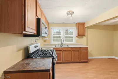 2066 King Drive, Stow, OH 44224 - Photo 9