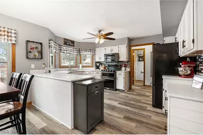 6301 Palmer Drive NW, Canton, OH 44718 - Photo 13