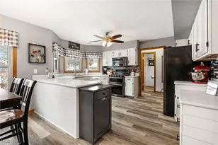 6301 Palmer Dr NW, Canton, OH 44718 - Photo 13