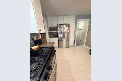 1031 Gary Court, Wickliffe, OH 44092 - Photo 7