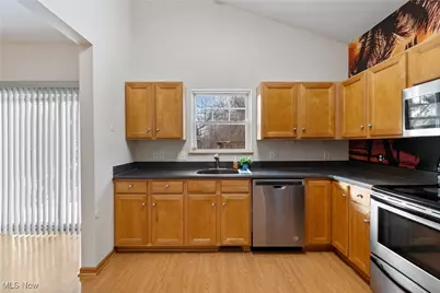 3108 Vermont Place, Green, OH 44312 - Photo 17