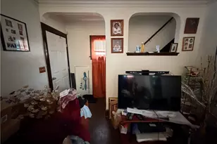 883 Caledonia Ave, Cleveland Heights, OH 44112 - Photo 3