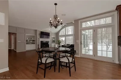 8600 Tamarack Trail, Chagrin Falls, OH 44023 - Photo 9