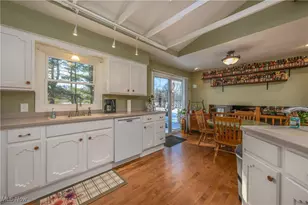 570 East Turkeyfoot Lake Road, Akron, OH 44319 - Photo 17