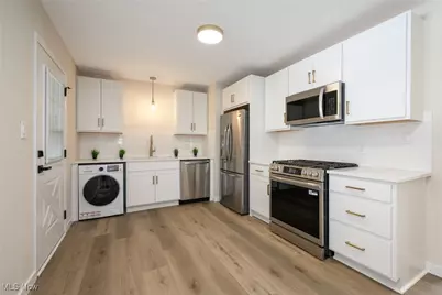 3666 Hiwood Avenue, Stow, OH 44224 - Photo 9