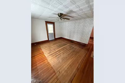1627 Hay Avenue, Coshocton, OH 43812 - Photo 7