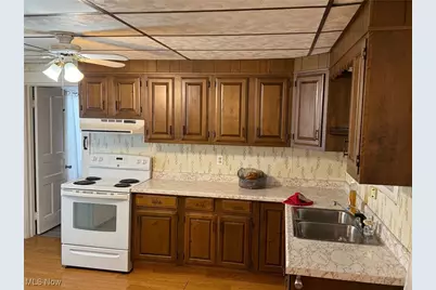 1627 Hay Avenue, Coshocton, OH 43812 - Photo 3