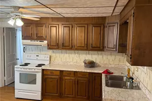 1627 Hay Ave, Coshocton, OH 43812 - Photo 3