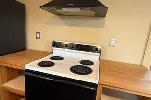 208 N Clay Street -B, Millersburg, OH 44654 - Photo 9