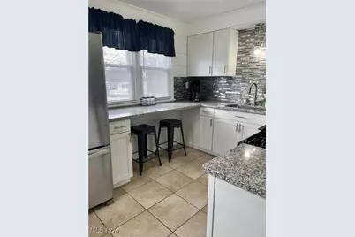 4772 Lake Road E, Geneva, OH 44041 - Photo 9