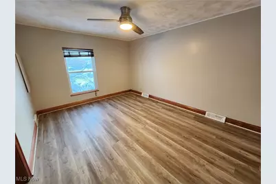 2452 Bromley Road, University Heights, OH 44118 - Photo 13