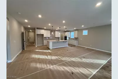 8304 Clydesdale Drive, Mentor, OH 44060 - Photo 5