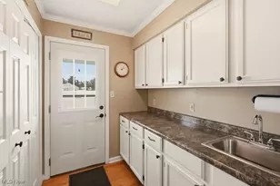 2090 Sand Run Knolls Dr, Akron, OH 44313 - Photo 19