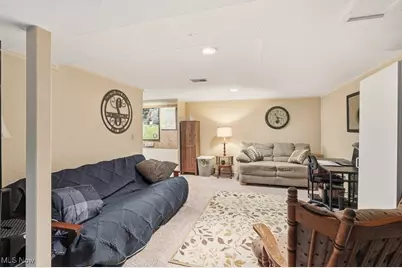 2090 Sand Run Knolls Drive, Akron, OH 44313 - Photo 29