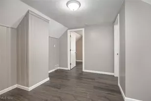 12328 Granger Rd, Loveland, OH 44125 - Photo 23