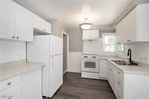 12328 Granger Rd, Loveland, OH 44125 - Photo 17