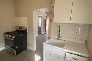 19600 Arrowhead Ave, Loveland, OH 44119 - Photo 7