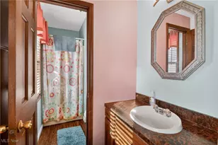 840 Carriage Hill Dr, Salem, OH 44460 - Photo 25