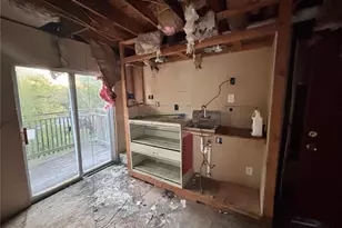 1888 Beersford Rd, East Cleveland, OH 44112 - Photo 17