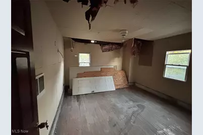 1888 Beersford Road, East Cleveland, OH 44112 - Photo 15