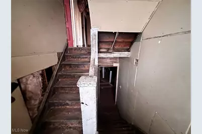 1888 Beersford Road, East Cleveland, OH 44112 - Photo 7