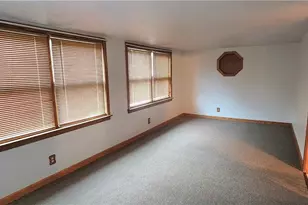 9090 Radcliffe Rd, Adamsville, OH 43802 - Photo 3