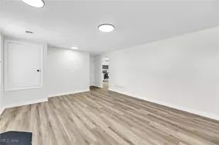 2815 Byron Dr, North Canton, OH 44720 - Photo 19