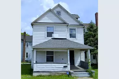 679 Wooster Road W, Barberton, OH 44203 - Photo 1