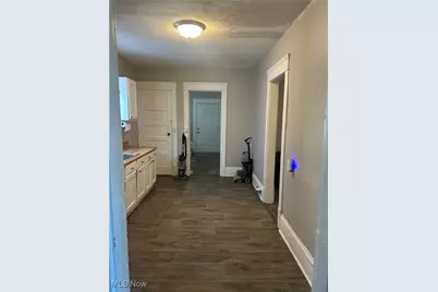 679 Wooster Road W, Barberton, OH 44203 - Photo 3