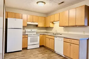 1898 Springfield Lake Blvd, Akron, OH 44312 - Photo 3