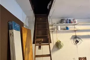 137 Clay St, Weirton, WV 26062 - Photo 35